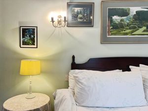 Photo 4- click for photo gallery